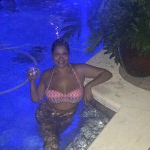 Meet your Posher, Tania